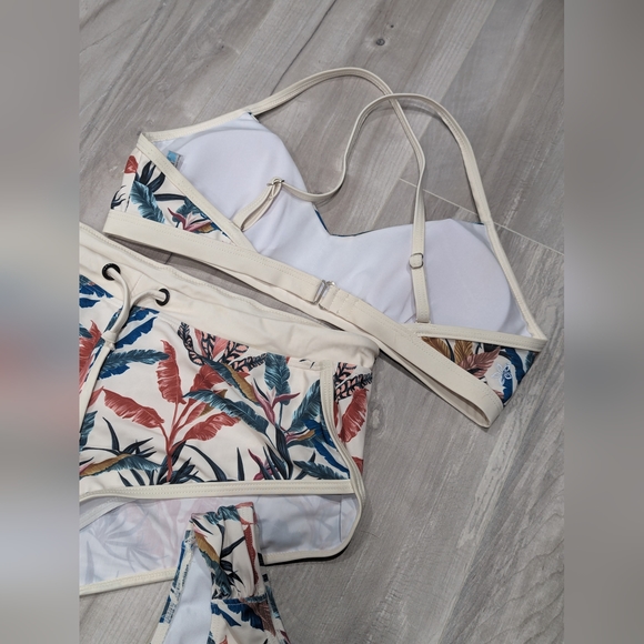 3 piece swimsuit NWOT - Picture 2 of 5